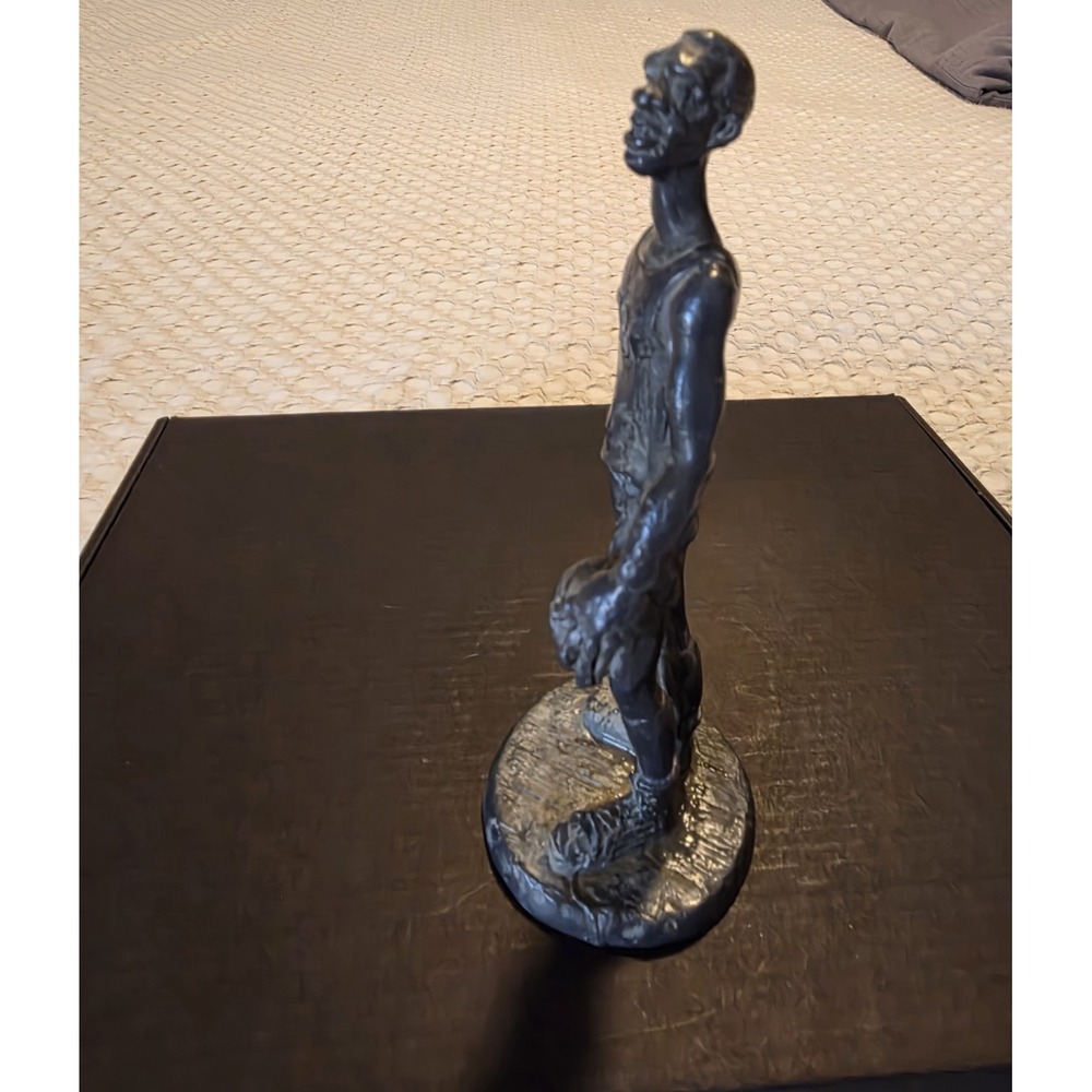 Michael Ricker pewter Vintage metal basketball figurine, Approx 6.5" Tall. - Picture 4 of 5